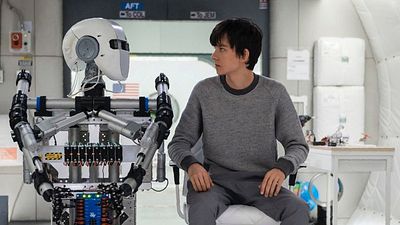 bild aus der news Asa Butterfield als Marsianer auf Vatersuche im neuen Trailer zur Sci-Fi-Romanze "Den Sternen so nah"