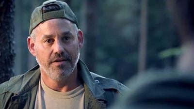 Nicholas Brendon aus "Buffy" geht wieder auf Vampirjagd: Erster Trailer zu "Redwood"