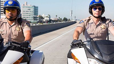 bild aus der news Erstes Bild zum "CHIPs"-Remake, das aufgrund vieler Nacktszenen nicht jugendfrei wird