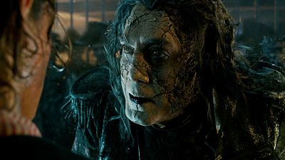 bild aus der news "Pirates Of The Caribbean 5: Salazars Rache": Geisterpirat Captain Salazar wettert im TV-Trailer gegen Jack Sparrow