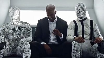 bild aus der news "American Gods": Passiert das wirklich? Neue Einblicke in brutal-bunte Amazon-Serie mit Ian McShane