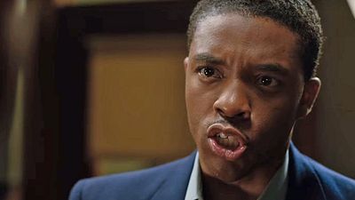 bild aus der news "Black Panther" Chadwick Boseman zieht vor Gericht: Erster Trailer zum Rassendrama "Marshall"