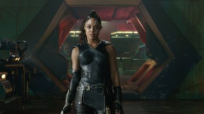 bild aus der news "Thor 3"-Valkyrie Tessa Thompson und Marvel-Kolleginnen fordern "Avengers"-Film mit HeldINNEN