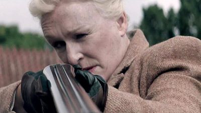 bild aus der news "Crooked House": Glenn Close und Gillian Anderson im ersten Trailer zur Agatha-Christie-Verfilmung 