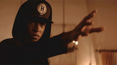 bild aus der news "Chronicle" mit Magie: Deutscher Trailer zu "Sleight – Tricks & Drugs & Zauberei"