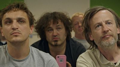 bild aus der news "Fikkefuchs": Lautstarker Sex-Streit im exklusiven Clip zur bitterbösen Satire