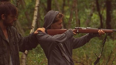 bild aus der news "The Strange Ones": Im stimmigen neuen Trailer mit Alex Pettyfer liegt etwas Unheilvolles in der Luft