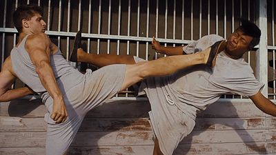 bild aus der news Zuerst bei uns: Deutscher Trailer zu "Kickboxer 2: Die Abrechnung" mit Jean-Claude Van Damme