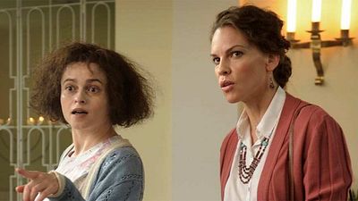 bild aus der news Deutscher Trailer zu "Eleanor & Colette": Hilary Swank kämpft für Helena Bonham Carters Rechte