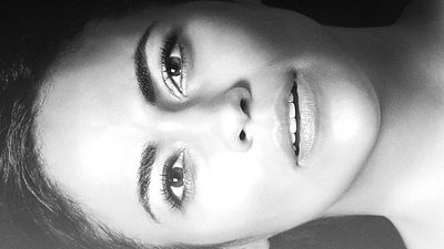 bild aus der news Neu auf Netflix: Killerjagd mit Zeitreise-Twist in "Somewhere Between"