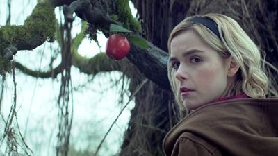 "Chilling Adventures Of Sabrina“: Erster langer Trailer zum Netflix-Reboot zwischen Okkultismus und Menschlichkeit