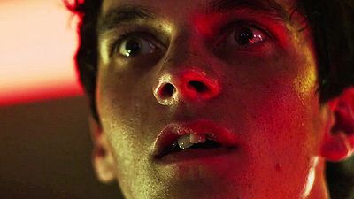 bild aus der news "Black Mirror": Das sind die fünf möglichen Enden von "Bandersnatch"