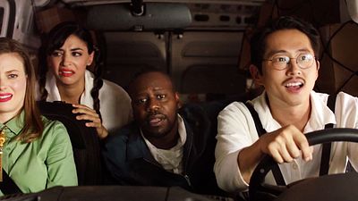 bild aus der news "Black Mirror" in lustig: Trailer zur starbesetzten YouTube-Serie "Weird City"