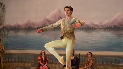 bild aus der news "Nurejew - The White Crow": Deutscher Trailer zum Film von "Harry Potter"-Star Ralph Fiennes