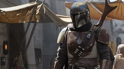 bild aus der news "Star Wars"-Serie "The Mandalorian": So stellt sich der Kopfgeldjäger gegen Boba Fett