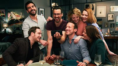 bild aus der news Im neuen Film des "Fack Ju Göhte"-Machers entblößen sich jede Menge Stars