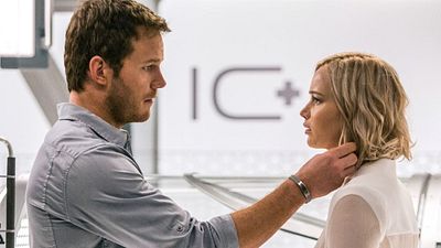 bild aus der news "Passengers": Darum floppte der Science-Fiction-Thriller bei so vielen Kritikern!