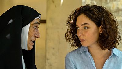 bild aus der news "Der göttliche Andere"-Trailer: Ein Verliebter und Gott buhlen um dieselbe Frau