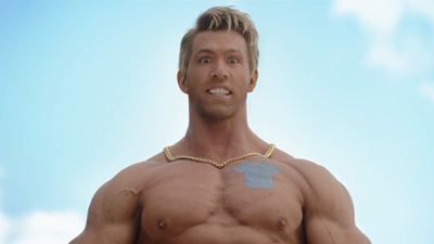 Konkurrenz für Dwayne Johnson: Ryan Reynolds mutiert zum Mega-Muskelprotz im neuen Trailer zu "Free Guy"