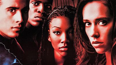 bild aus der news Zum Start der "Ich weiß, was du letzten Sommer getan hast"-Serie: So könnt ihr die 3 (!) Original-Filme schauen