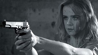 bild aus der news Perfekt für eure Halloween-Filmparty: Deutscher Trailer zum Retro-Splatter-Spaß "Here Comes Hell"