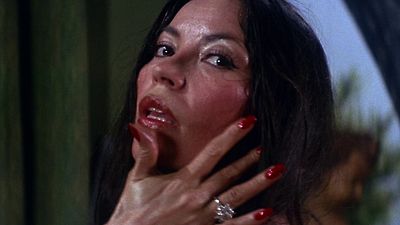 bild aus der news Neu im Heimkino: Dieser erotische Fiebertraum ist eine durchgeknallte Kuriosität für "Texas Chain Saw Massacre"-Fans