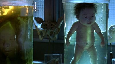 bild aus der news Düsterer Schocker neu im Heimkino: Dieser Mix aus Horror & Action-Thriller wandelt auf den Spuren von "Akte X"