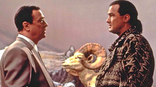 bild aus der news "Ich war so verzweifelt, dass ich einen Film mit Steven Seagal drehte": Michael Caine spricht über die schwierigste Zeit seiner Karriere