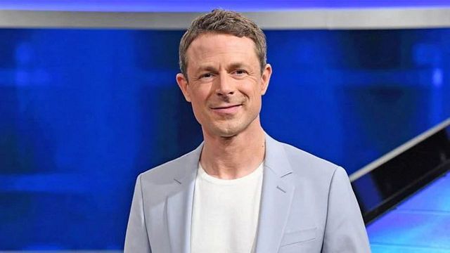 bild aus der news Diesen überraschenden Beruf hatte "Gefragt – Gejagt"-Moderator Alexander Bommes vor seiner TV-Karriere