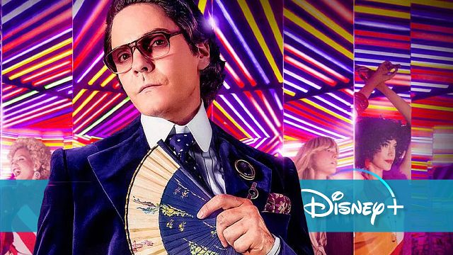 bild aus der news "Wir haben uns wirklich ineinander verliebt": Wir sprechen mit Daniel Brühl über Karl Lagerfeld, Jogginghosen & toxische Liebe