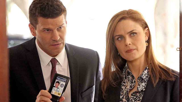 bild aus der news Die erste Film-Hauptrolle seit 14 (!) Jahren: "Bones"-Star feiert im Regie-Debüt einer Kollegin Comeback