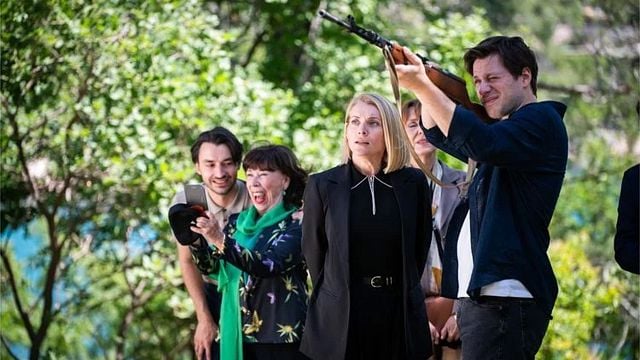 bild aus der news "Titanic"-Rekord nach fast 30 Jahren gebrochen: Diese Komödie sorgt gerade für Aufsehen – auch an den deutschen Kinokassen