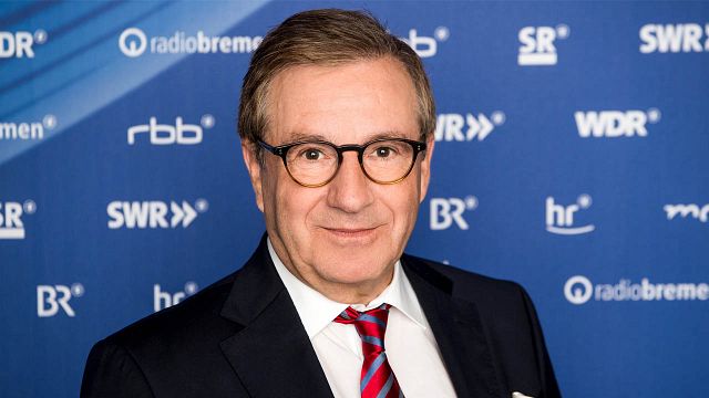 bild aus der news Ex-Tagesschau-Sprecher klagt über geringe Rente: "Reicht ganz knapp"