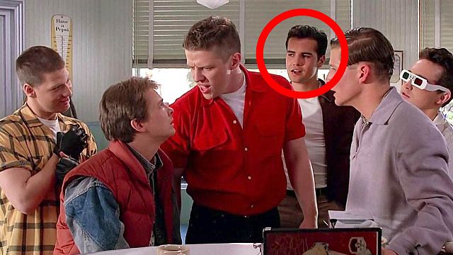 bild aus der news Er war 40 Jahre lang direkt vor unseren Augen: Fast niemand hat diesen "Titanic"-Star in "Zurück in die Zukunft" erkannt!