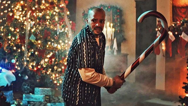 bild aus der news Blutige Weihnachten mit "Scrubs"- & "Band Of Brothers"-Stars: Trailer zur Horror-Sause "Christmas At The Kringles"