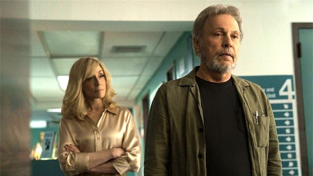 Neu im Streaming: In dieser unheimlichen Mystery-Thriller-Serie seht ihr Comedy-Legende Billy Crystal von einer vollkommen anderen Seite