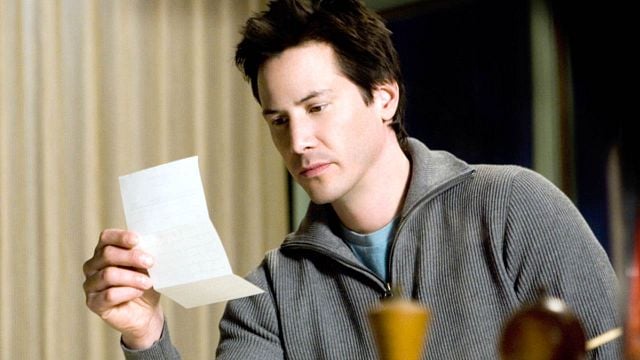 bild aus der news "Ich kann es nicht glauben": Keanu Reeves verliebte sich bei Dreh in Schauspielerin – und erfuhr erst 25 (!) Jahre später, dass sie seine Gefühle erwiderte!