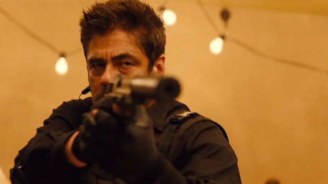 bild aus der news Rauer, packender Action-Thriller von "Dune"-Macher Denis Villeneuve kommt ins Kino zurück: Trailer zur Wiederaufführung von "Sicario"