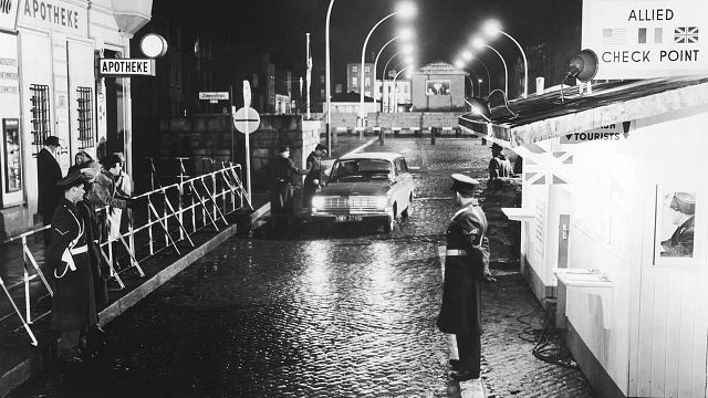 bild aus der news Dieser fesselnde Agenten-Thriller ist ein waschechter Anti-"James Bond": Jetzt gibt es ihn neu im Heimkino