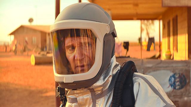 bild aus der news Sci-Fi-Splatter-Sause mit Liam Neeson und "Stranger Things"-Star: Der Trailer zu "Cold Storage" stimmt auf einen verrückten Spaß ein!