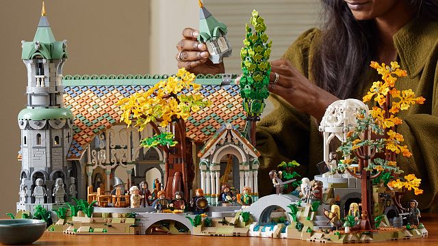 bild aus der news Endlich ist es da: Das neue "Herr der Ringe"-Set von LEGO erweckt Bruchtal mit über 6.000 (!) Teilen zum Leben