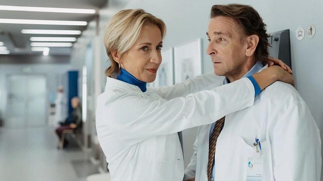 bild aus der news Nach 17 Jahren offenbart "Bergdoktor"-Schauspielerin ihre Alterslüge: Aus diesem Grund machte sie sich jahrelang jünger