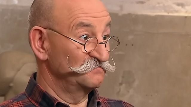 bild aus der news Vom TV-Liebling zur lieblosen Fließband-Produktion: Warum "Bares für Rares" vor unseren Augen auf sein Verderben zusteuert!