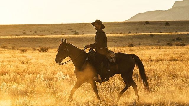 Heute im TV: Das Remake eines absoluten Western-Klassikers – mit Denzel Washington, 3 Marvel-Stars & satter Action