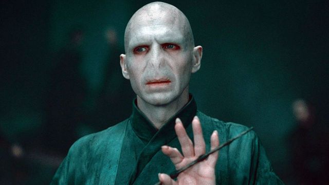 bild aus der news In 4 Tagen im Kino: So muskulös wie im Trailer zu "Rückkehr nach Ithaka" haben wir "Harry Potter"-Bösewicht Ralph Fiennes noch nie gesehen