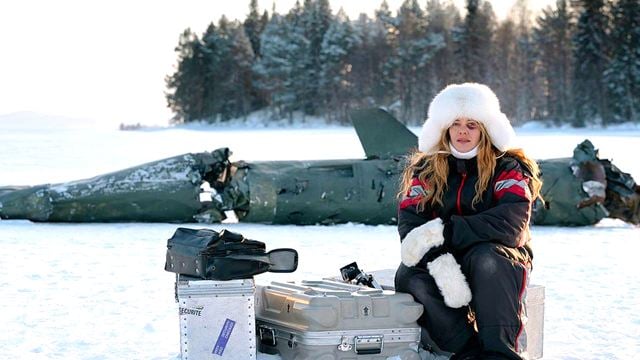 Ein UFO über Nordeuropa: Im deutschen Trailer zu "Neuigkeiten aus Lappland" geht die Atomangst um – exklusiv bei FILMSTARTS