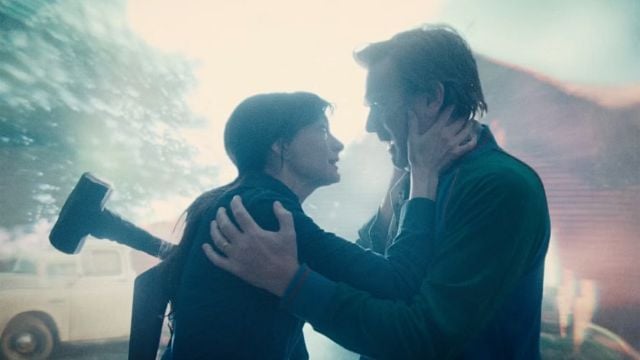 bild aus der news Der Dino-Blockbuster des Sommers: Hier ist der lange Trailer zu "The End Of Oak Street" mit Anne Hathaway und Ewan McGregor