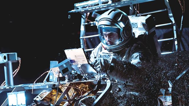 Für Fans von "Interstellar", "Der Marsianer" & "Gravity": Deutscher Sci-Fi-Trailer zum episch-emotionalen "The Moon"