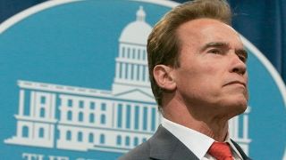 Arnold Schwarzenegger lässt sich in "Captive" gefangen nehmen
