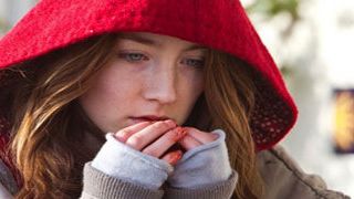bild aus der news "Byzantium": "Wer ist Hanna?"-Star Saoirse Ronan mit Blut an den Händen